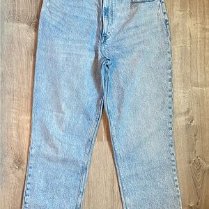 Abercrombie Curve Love 90’s Straight Ultra High Rise